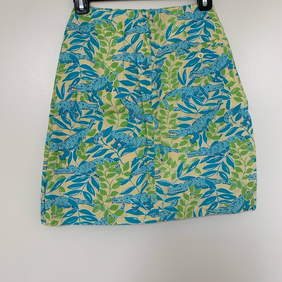 Lily Pulitzer Skirt. Size 2 - Picture 3 of 6